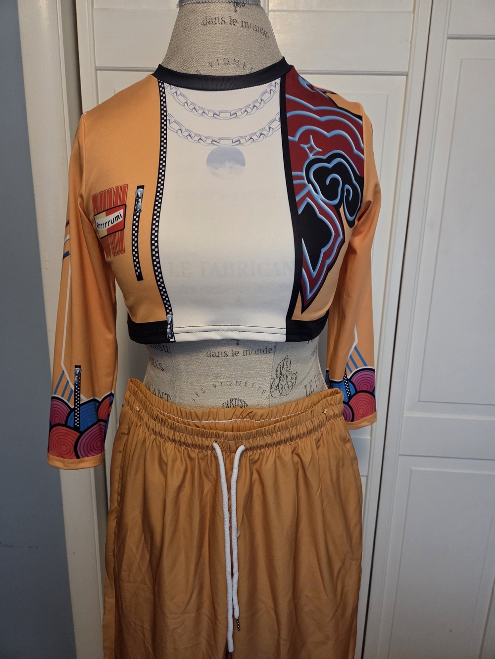 Rumi Costume - Picture 2 of 12